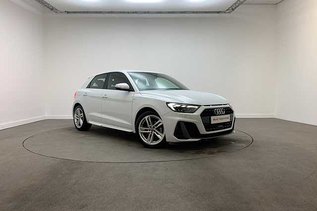  Audi A1 Sportback S line 30 TFSI 116 PS S tronic